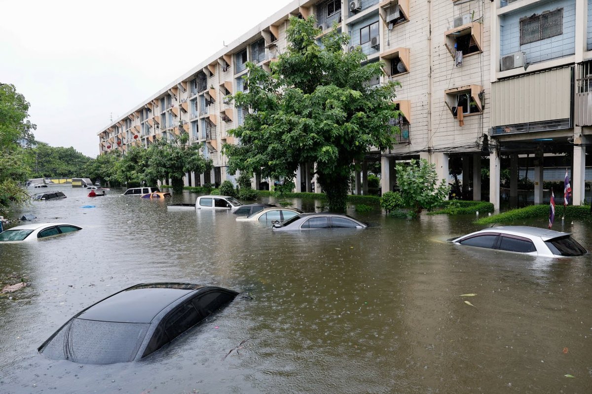 泰国洪灾死亡人数升至60人 河流水位持续上涨