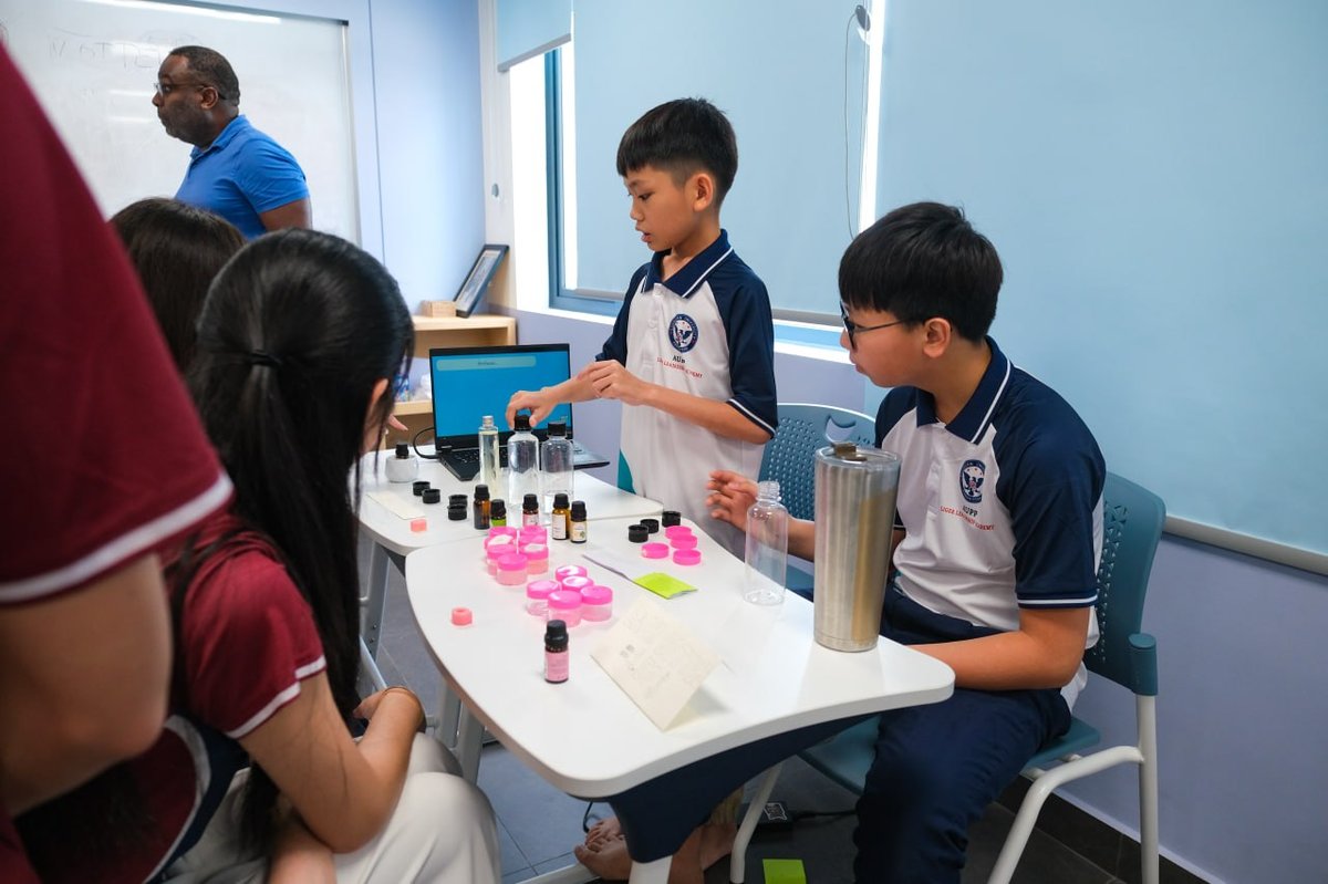 AUPP学生展示商业项目与创新成果