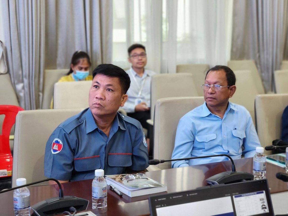 国土规划与建设部国务秘书劳迪比和拉维拉主持会议，讨论建筑材料