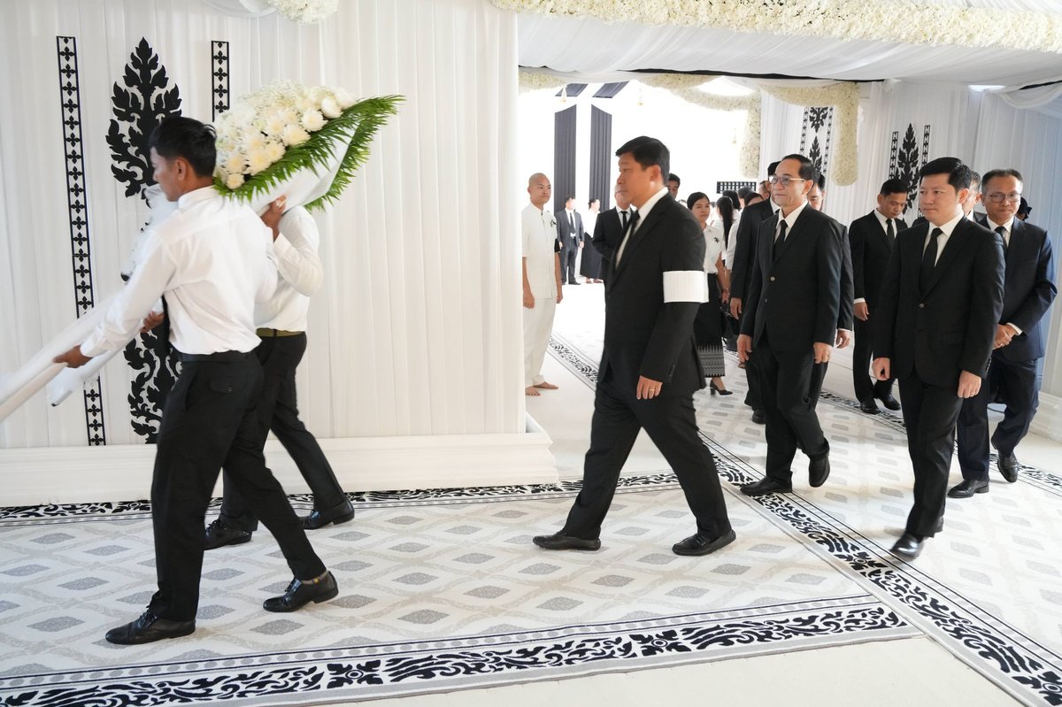 国土规划与建设部官员吊唁已故参议员