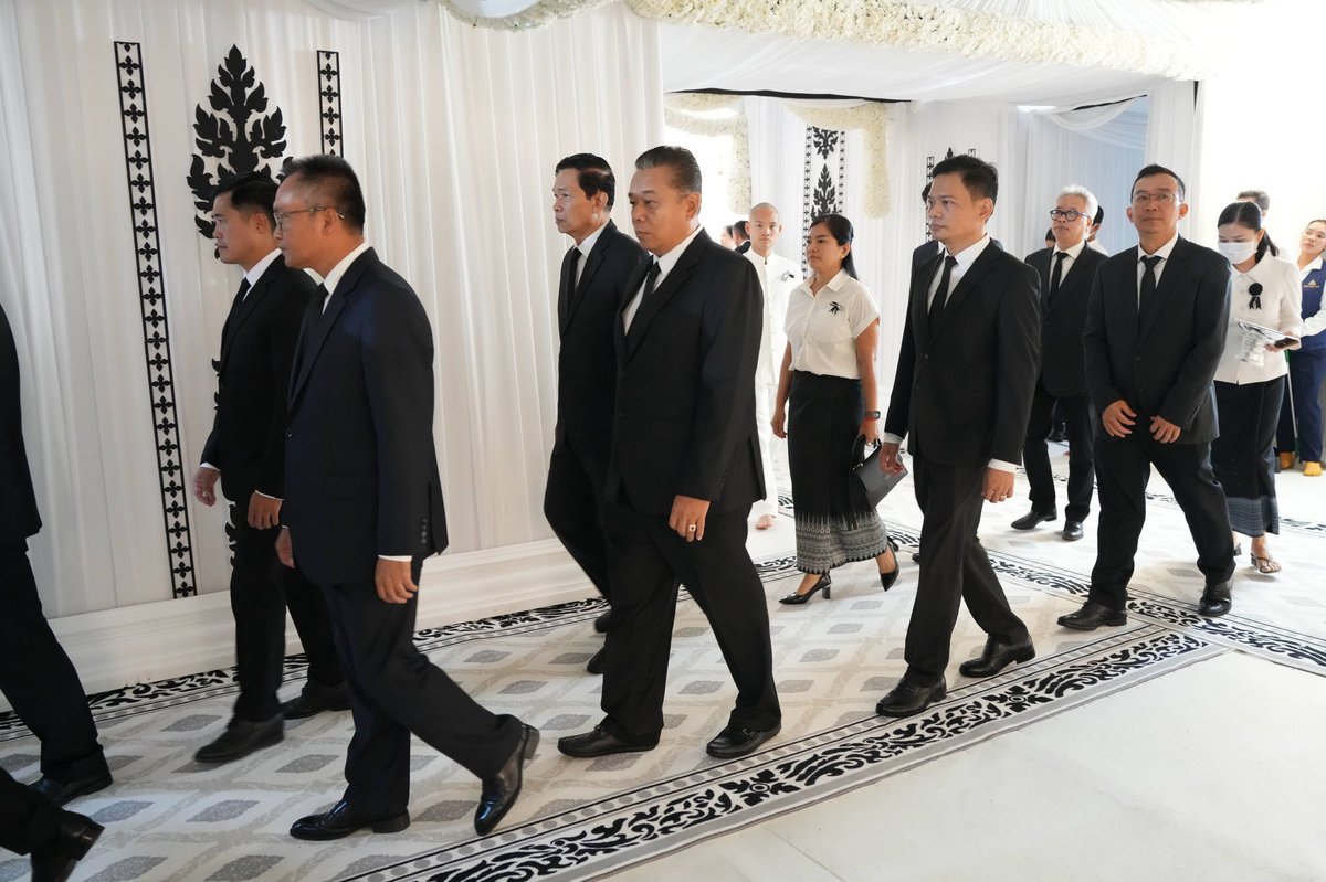 国土规划与建设部官员吊唁已故参议员