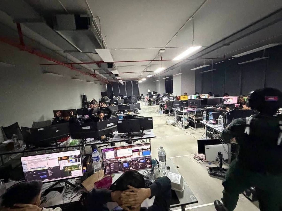 波贝警方突击打击网诈园区 抓获近600名涉案人员