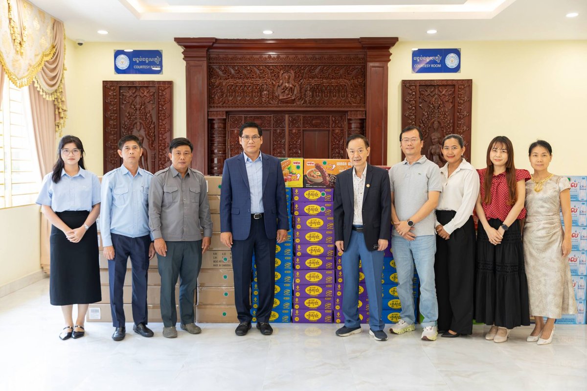 柬埔寨制鞋与旅行用品协会捐赠物资 支援边防部队