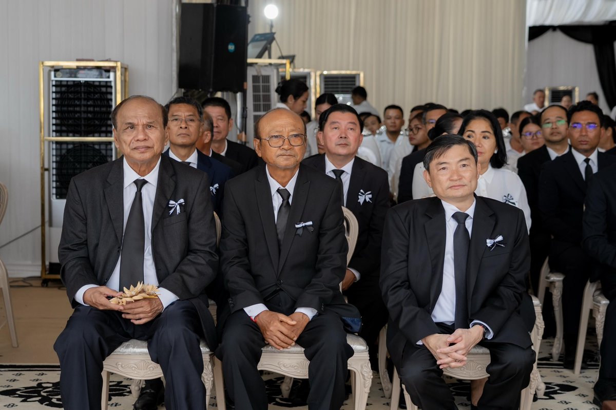 劳工部部长出席已故国务秘书胡武迪葬礼