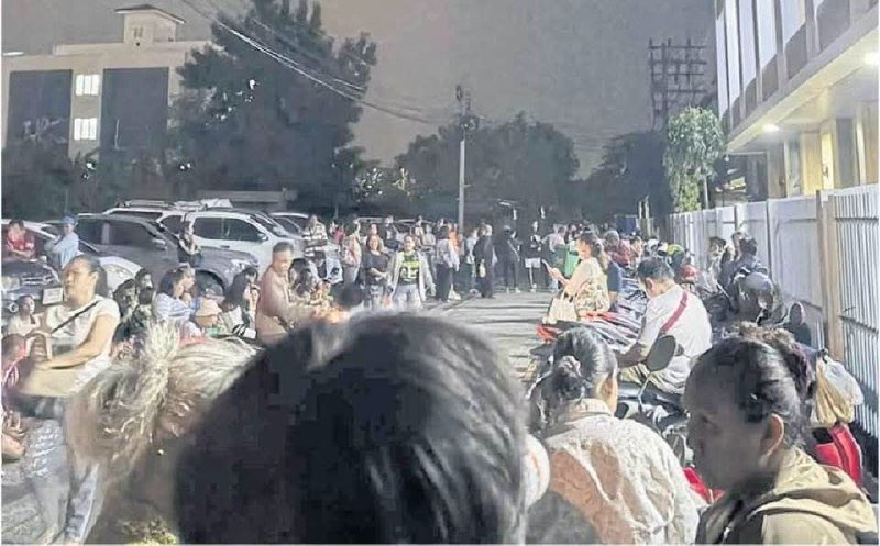 泰国政府拨款52.8亿泰铢 救助66省洪灾受灾民众