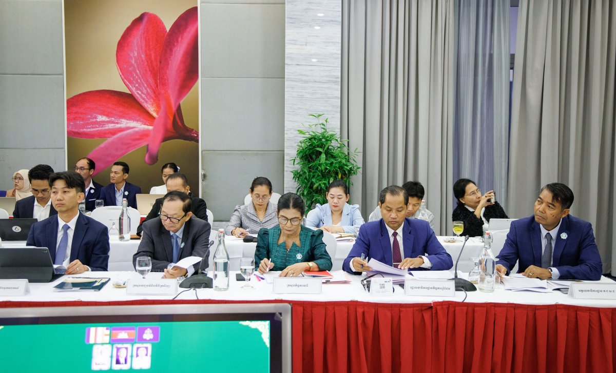 国家终身学习委员会首次会议召开 审议内部章程
