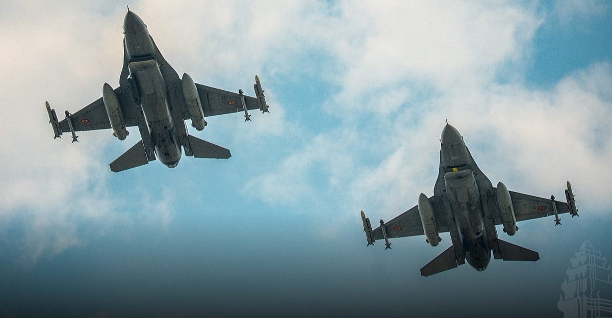 罗马尼亚空军F-16战机于10月18日成功击落两架非法入侵其