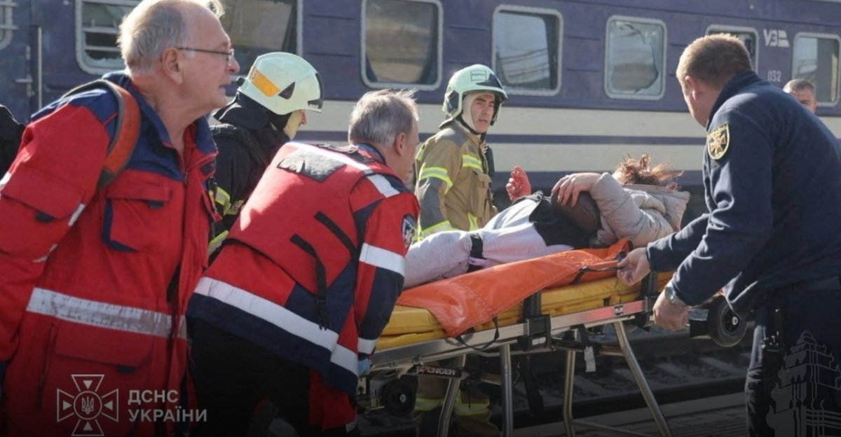俄罗斯无人机袭火车站 至少14人死亡