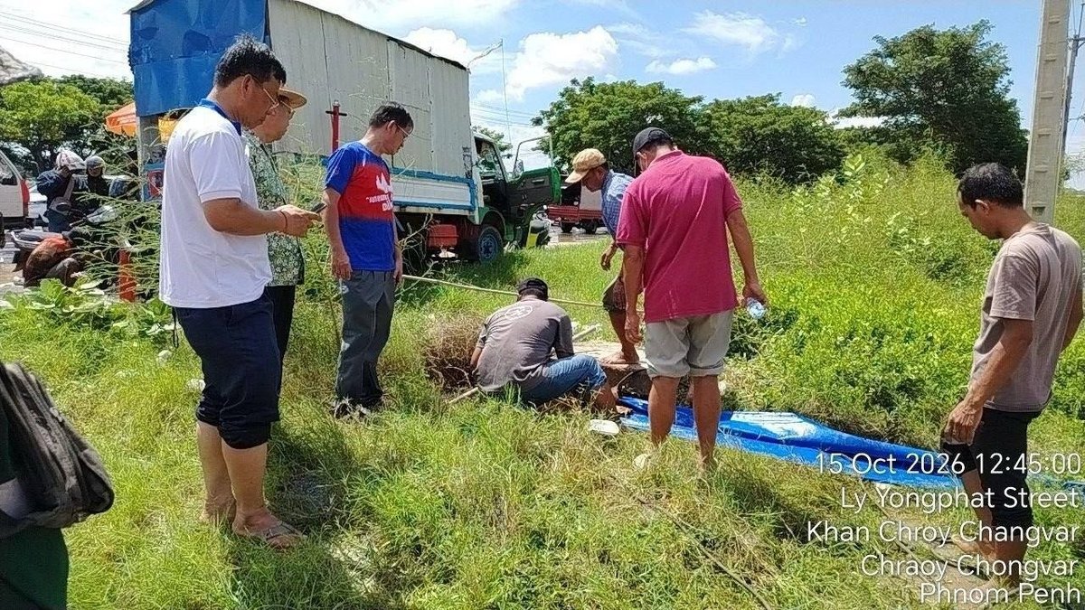 金边市政部门全力应对强降雨 呼吁市民注意出行安全
