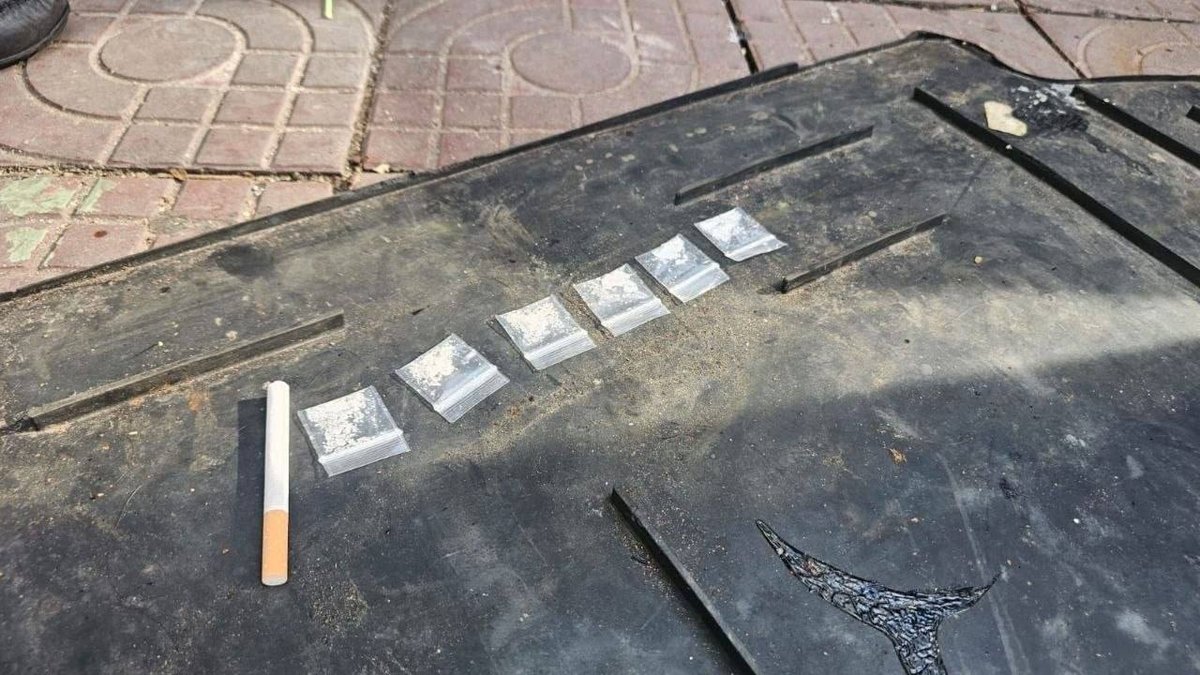 金边苏里亚商场周边毒品交易频发 警方开展专项打击