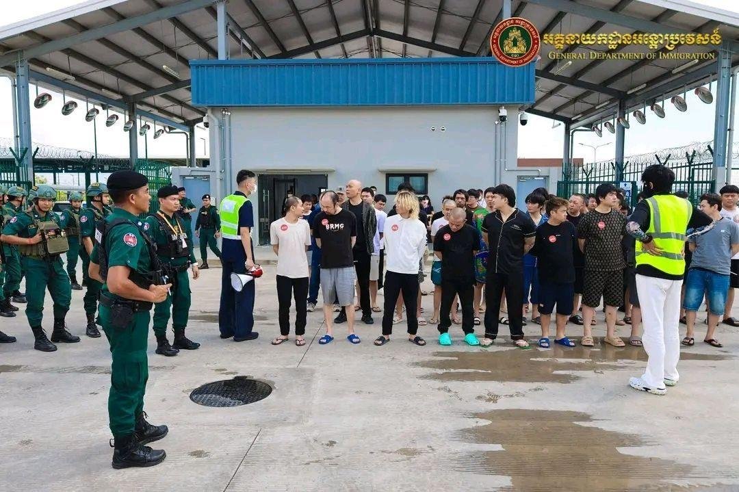 柬埔寨遣返90名涉电诈及非法居留中国公民