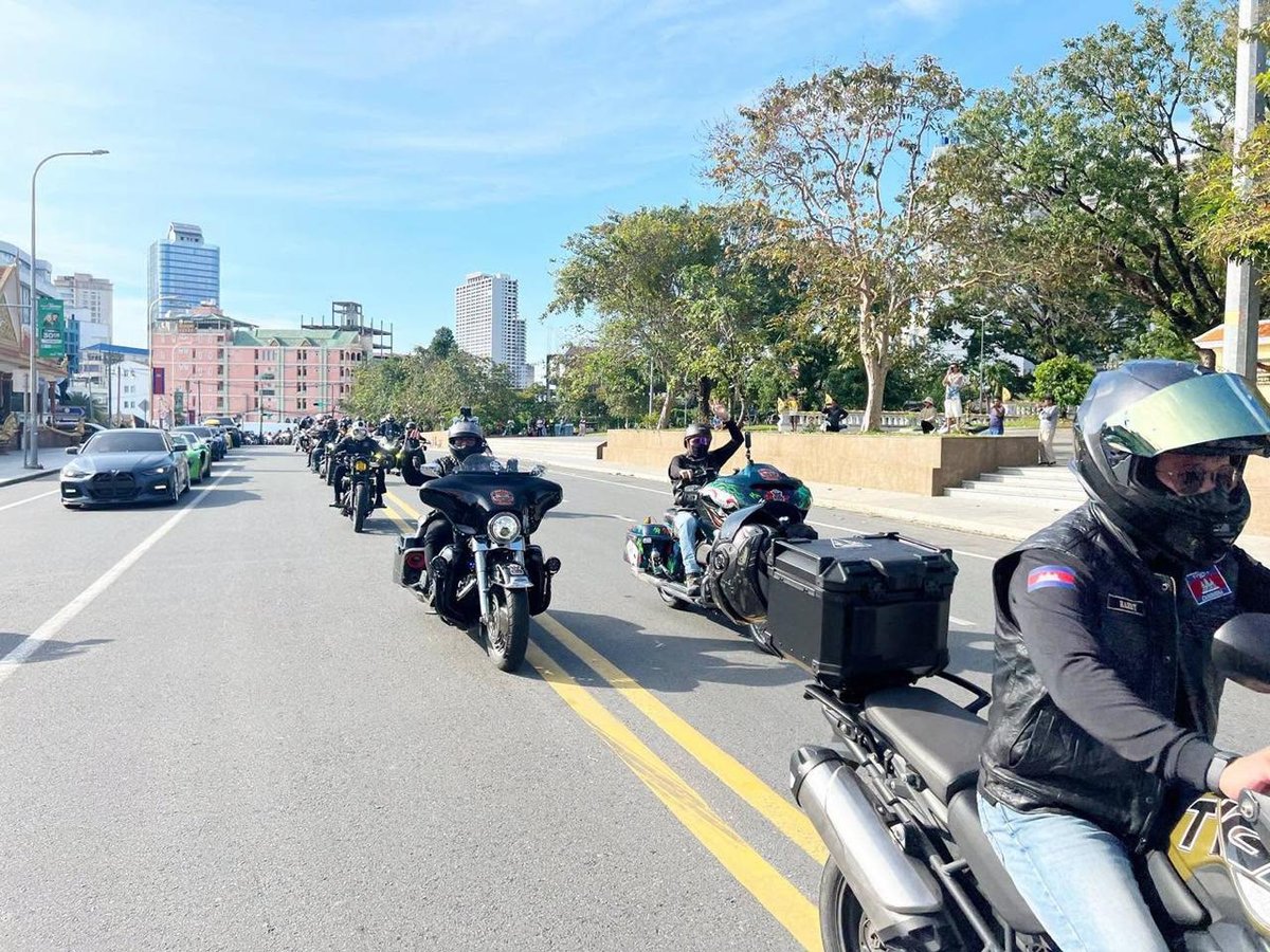 西港重机车队巡游庆祝俱乐部成立5周年
