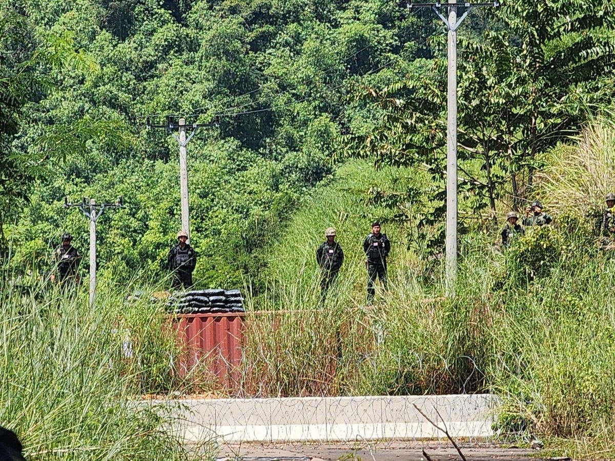 柬埔寨国防部指泰军非法占据安塞口岸 逾千平民无法返家