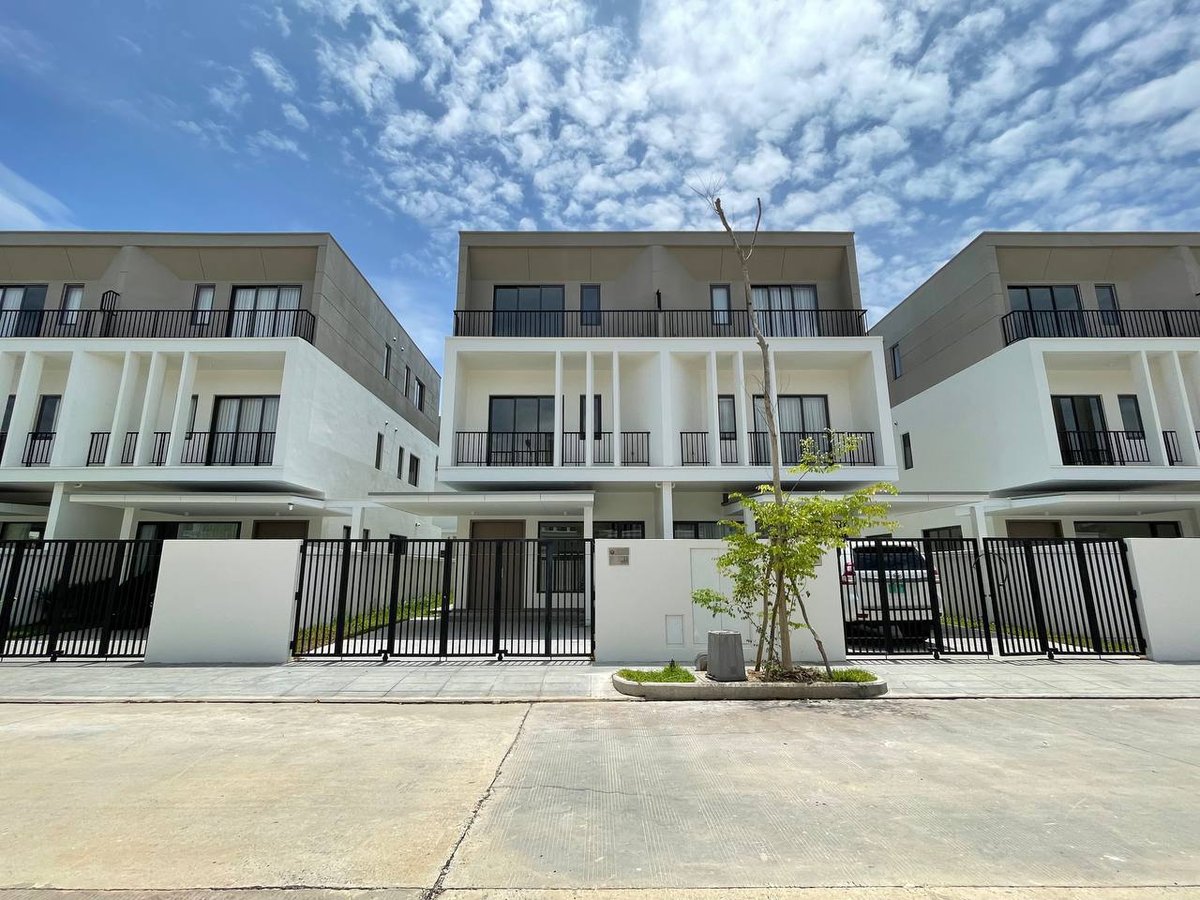 金边新机场附近Chankiri小区双拼别墅出租 月租$150