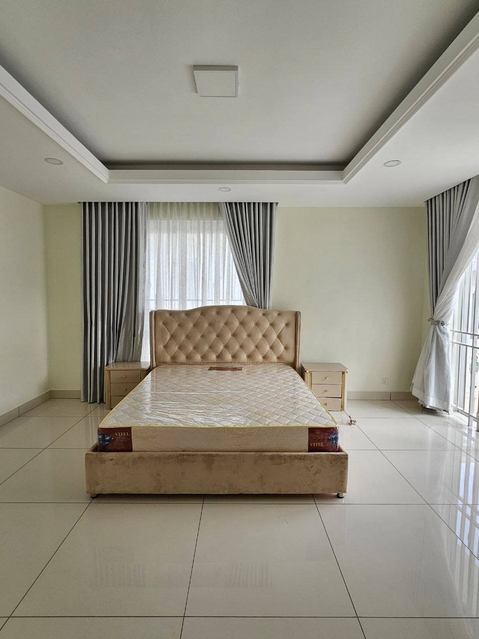 永旺2附近Elite Park独栋别墅出租 6房9卫月租$2