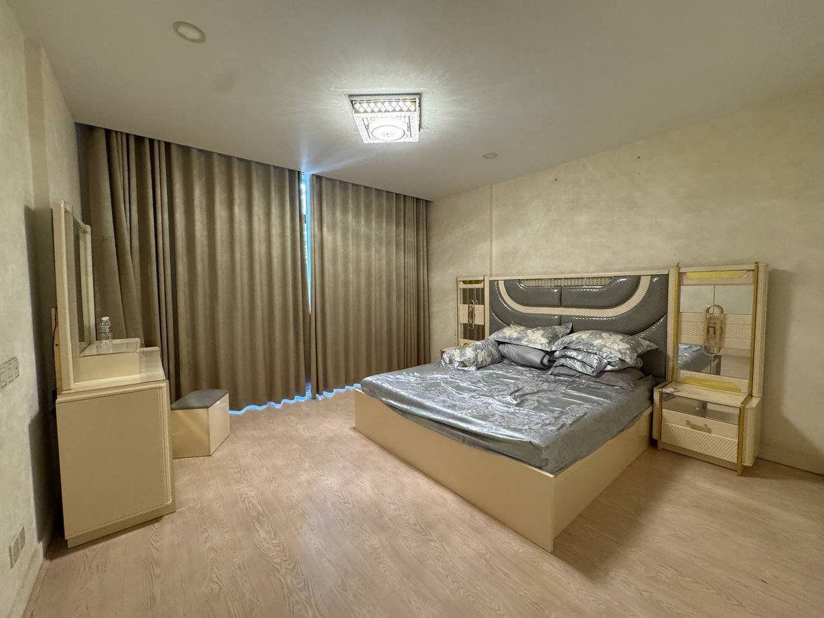 水净华区炳发集团店屋招租 月租$500