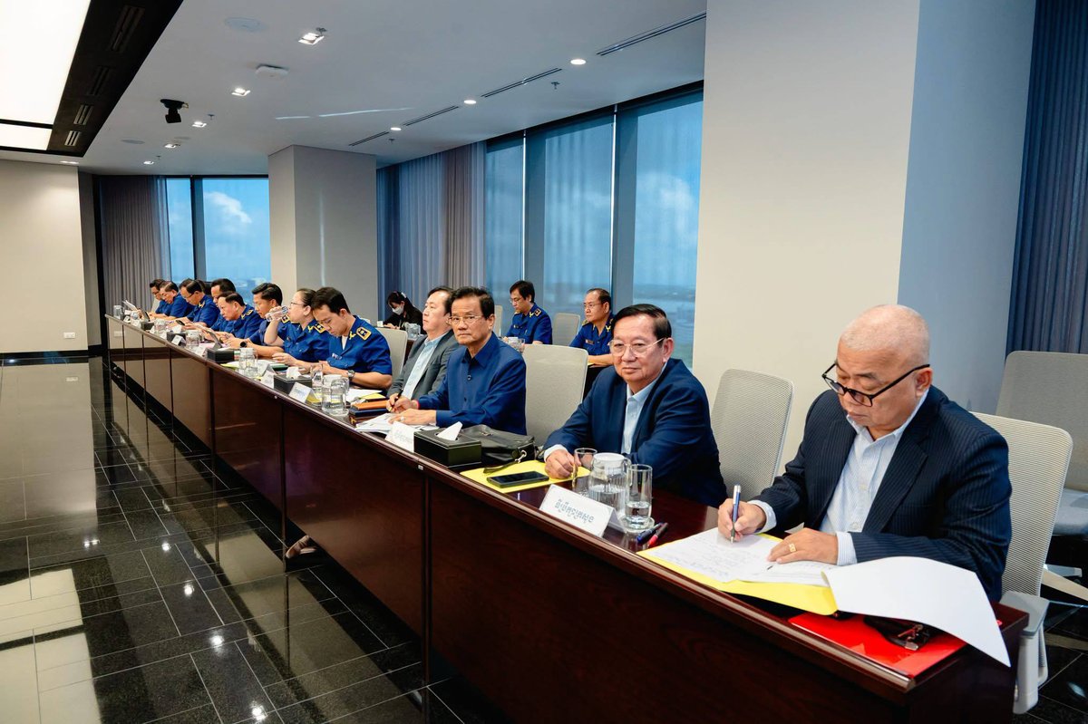 税务总局局长关威宝主持前9个月税收总结会