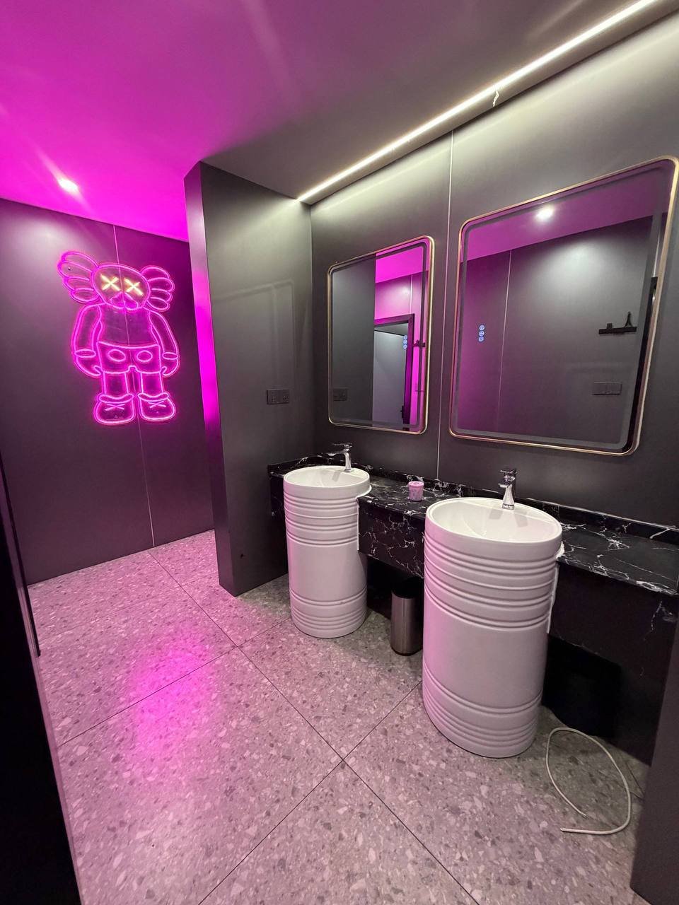 莫尼旺大道转角商铺出租 月租$3200
