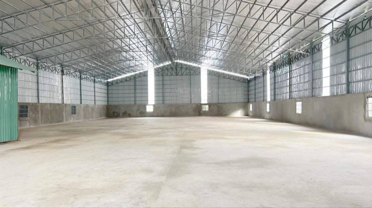 金边宗周1分区仓库招租,建筑面积1410平方米,配备3房4卫