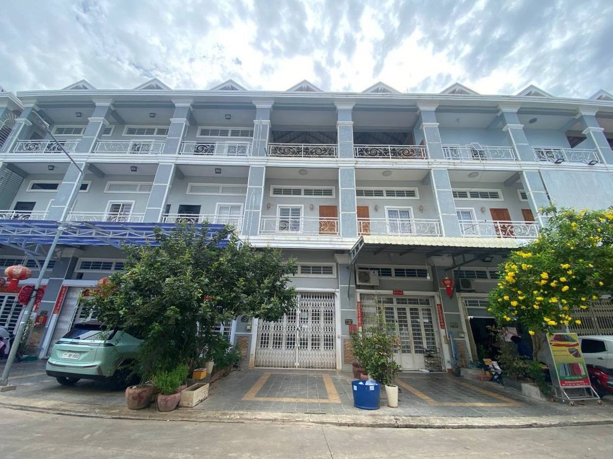 永旺2附近小区店铺出租 月租$800 家具齐全