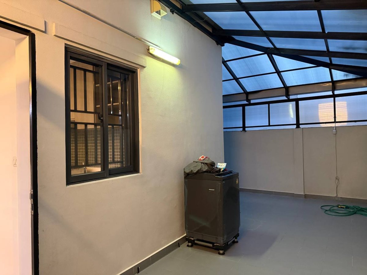永旺2附近集茂小区别墅出租 月租$1500 家具齐全