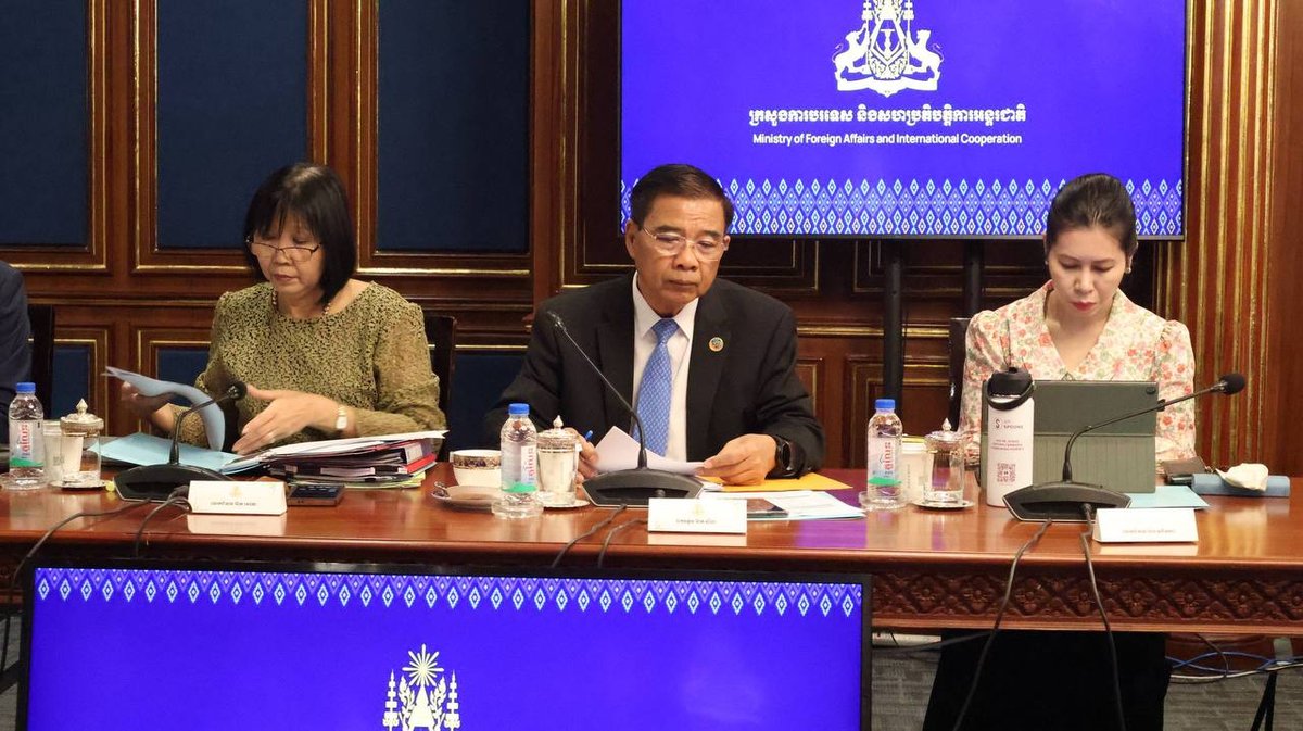 布拉索昆主持第20届法语国家峰会筹备工作会议