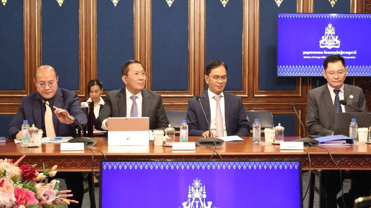 布拉索昆主持第20届法语国家峰会筹备工作会议