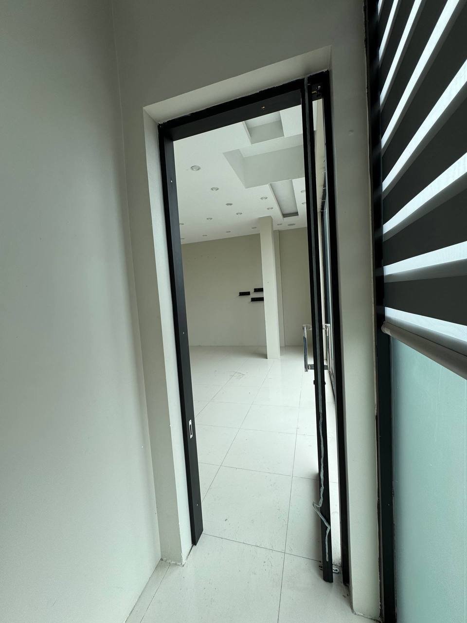 毛泽东大道优质转角店面招租,土地面积4x27米,建筑面积4x