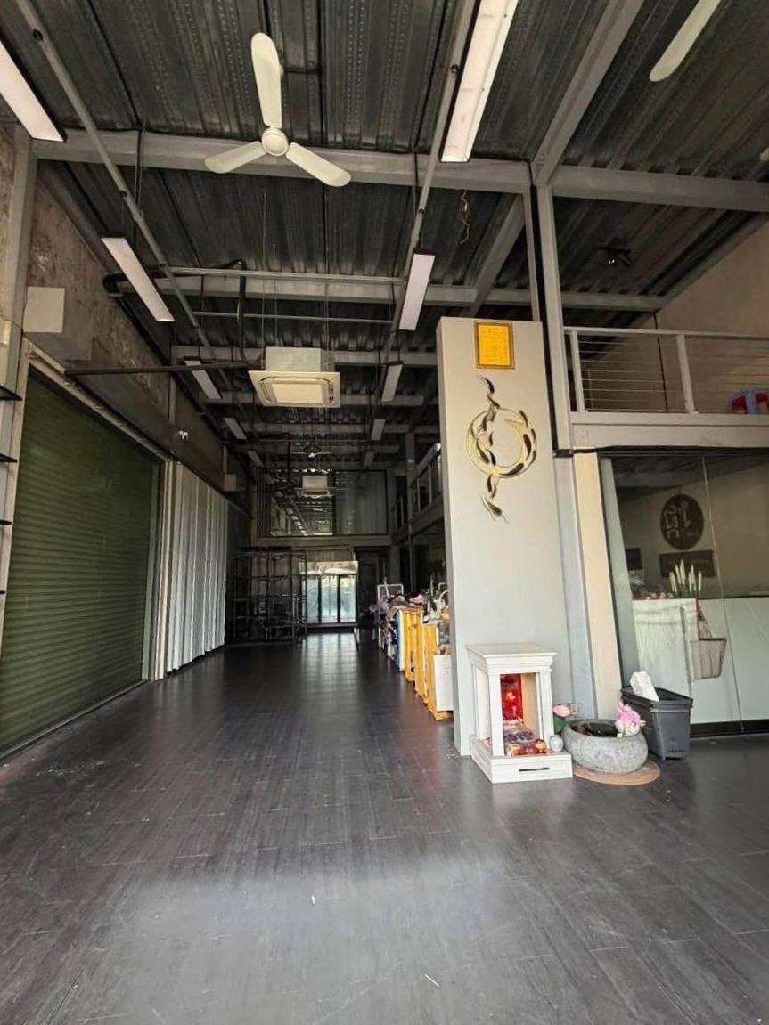 金边水净华区OCIC开发片区放出一栋两层商业楼招租,月租$2