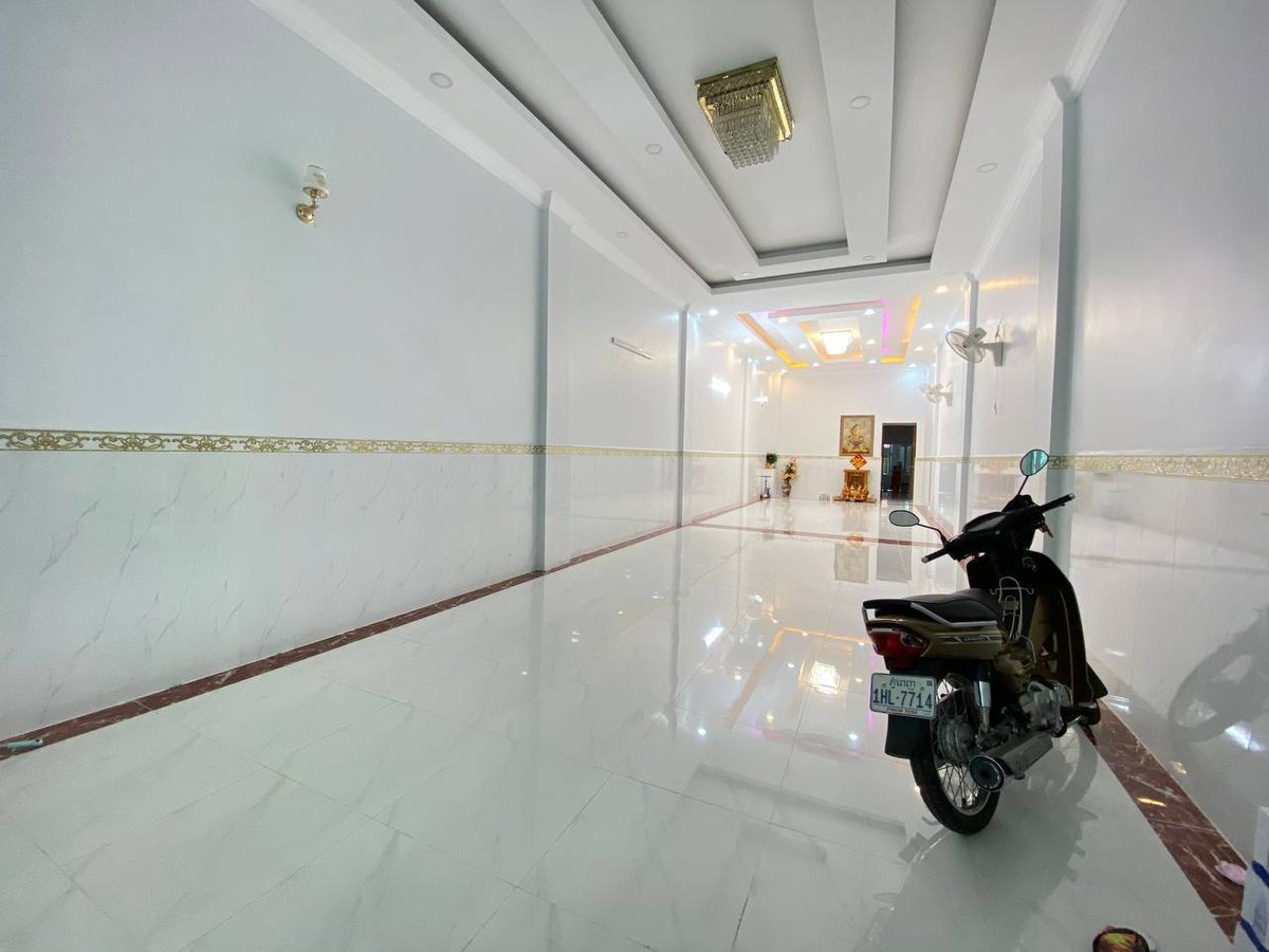堆谷区临街店铺出租 月租$700可谈 5米×18米带1卫