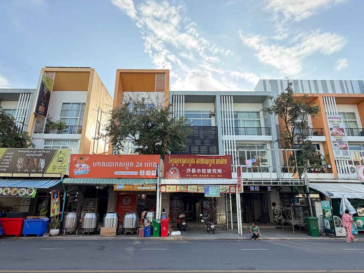 一号路炳发城(Borey Peng Huoth)主街店铺对外