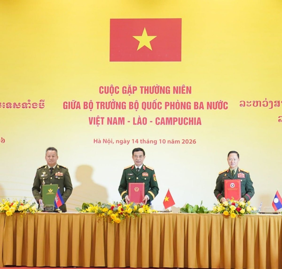 柬埔寨国防部部长狄西哈率团出席柬老越三国国防部长年度会议,三