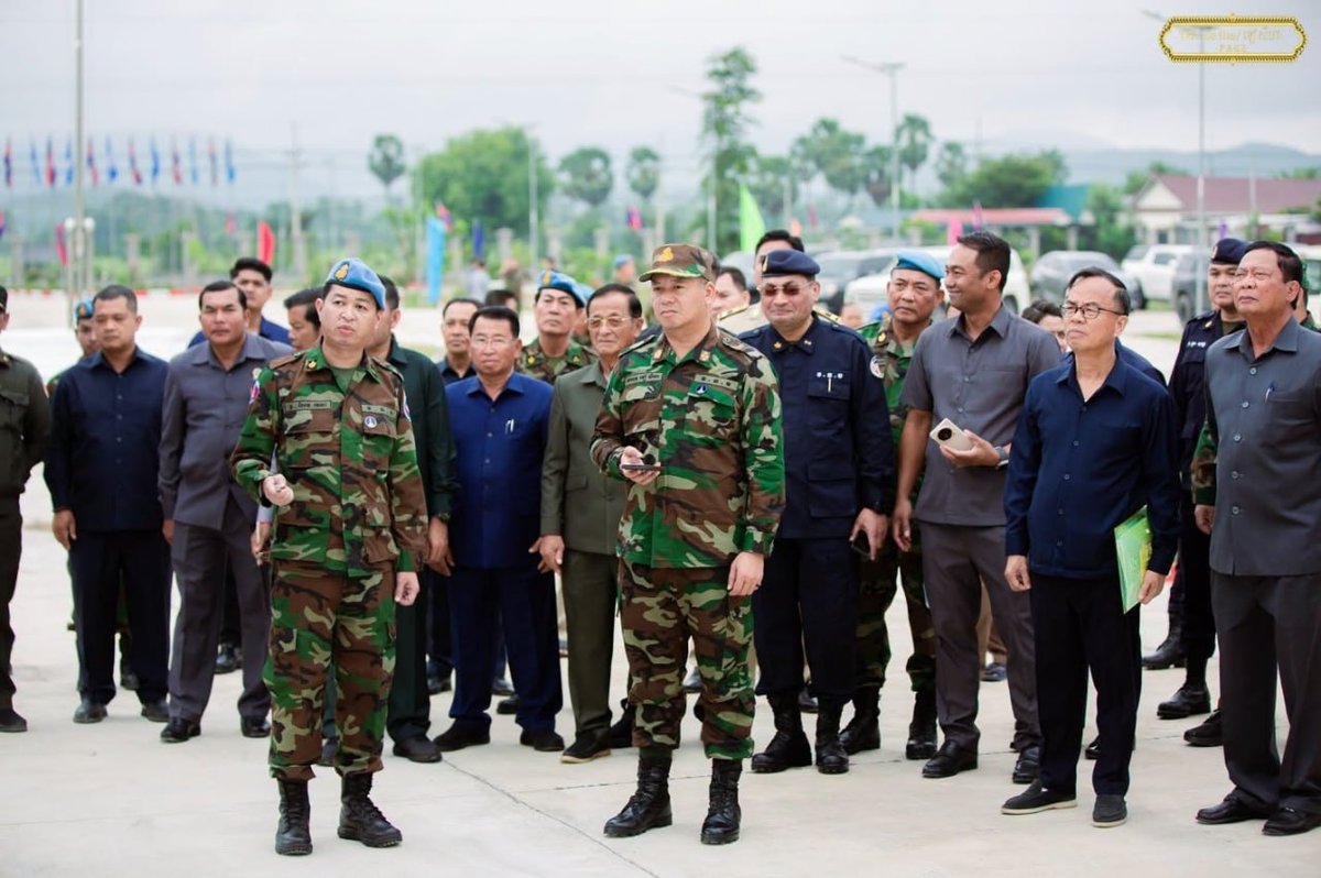 国防部部长狄西哈视察维和部队训练基地