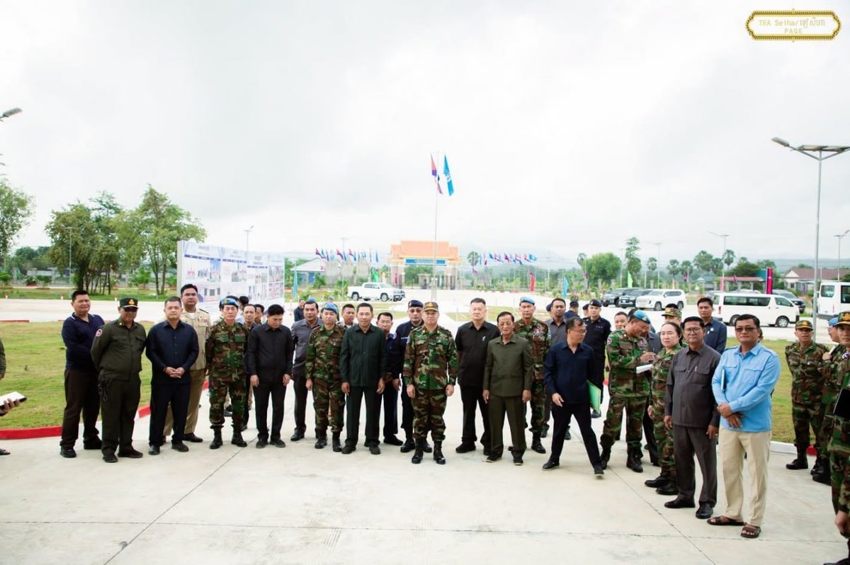 国防部部长狄西哈视察维和部队训练基地