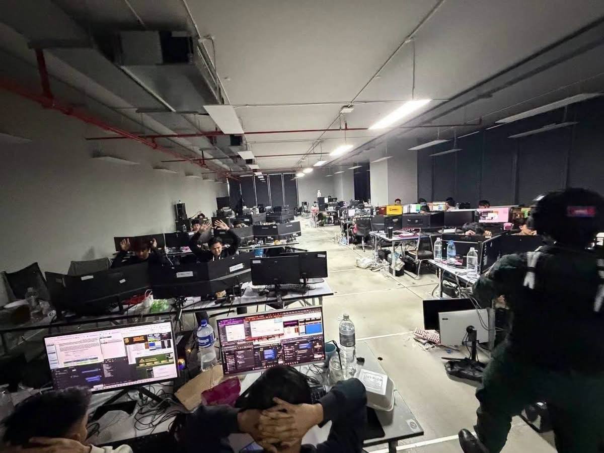 波贝突查网诈窝点抓获近600人 泰国籍主犯落网