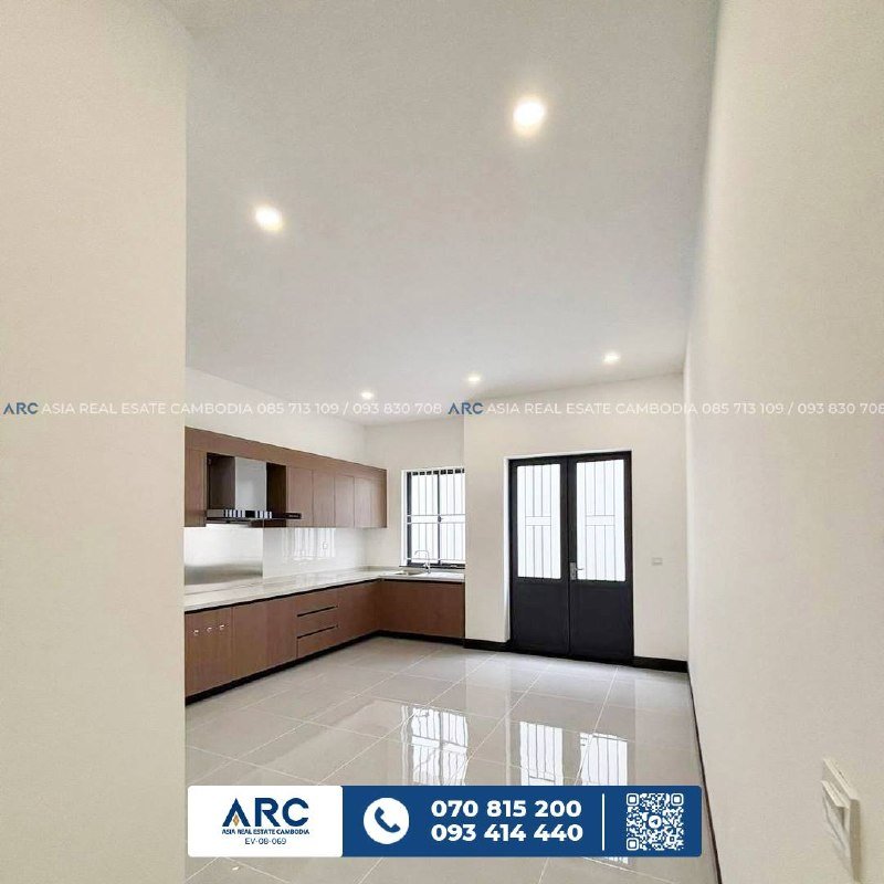水净华6A商住楼招租 月租$750 5房6卫前店后宅