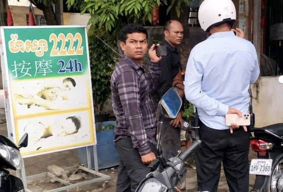 金边按摩店因避孕套纠纷引发冲突 警方介入调查