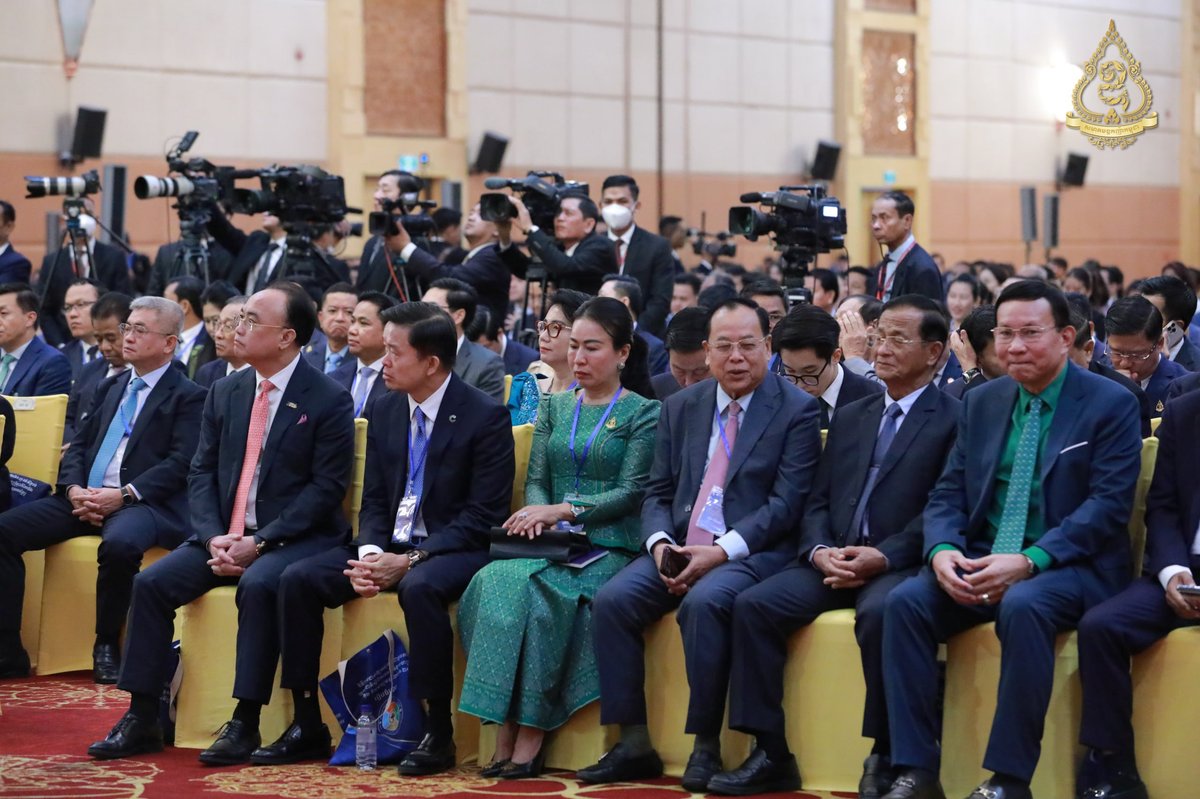 柬埔寨勋爵协会出席中小企业发展战略发布会