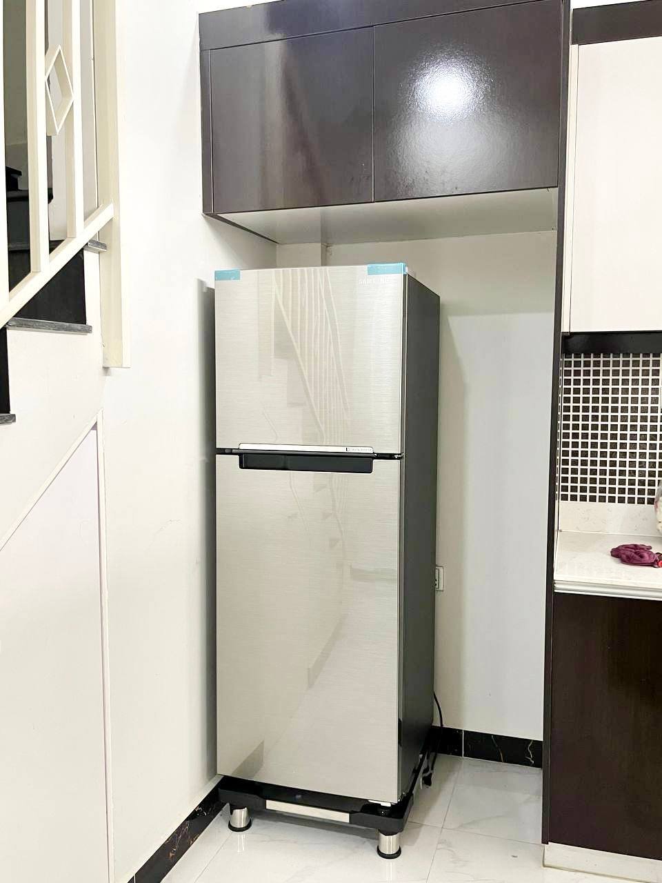 水净华区新房招租 月租$500含家具 4房5卫