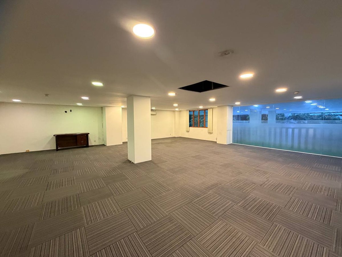 堆谷区120平米办公室招租 月租800美元含网