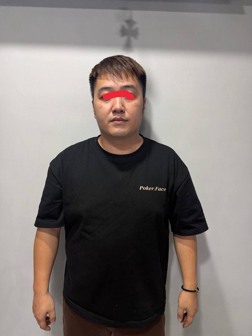 网友曝光梁元瀚母子涉嫌换汇诈骗 提醒同胞警惕