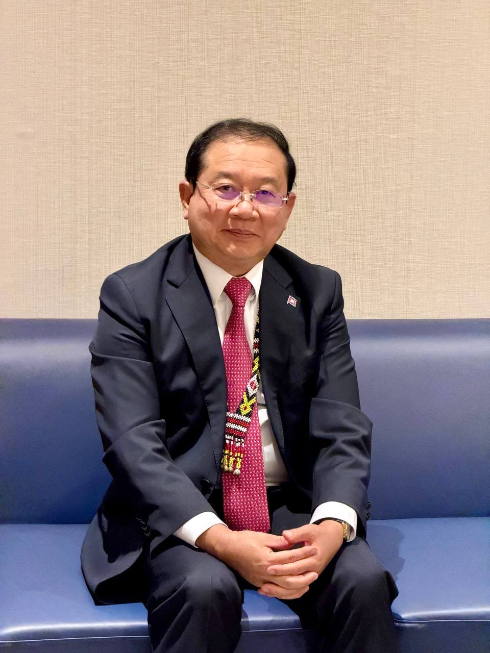 卫生部长秦拉率团赴菲律宾出席世卫区域会议