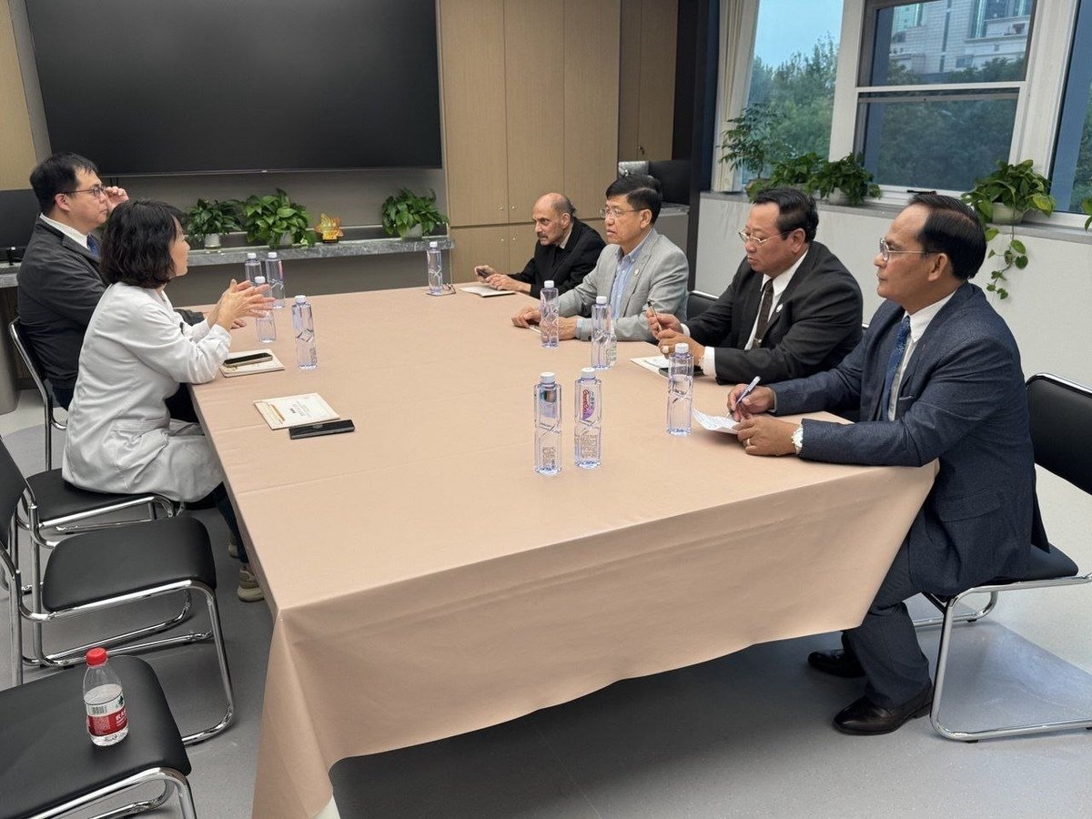 柬埔寨卫生部代表团于10月17日至19日赴北京参加2026年