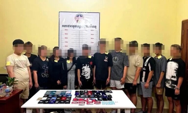 西港12名印尼籍网诈嫌疑人被羁押 查获大量作案设备