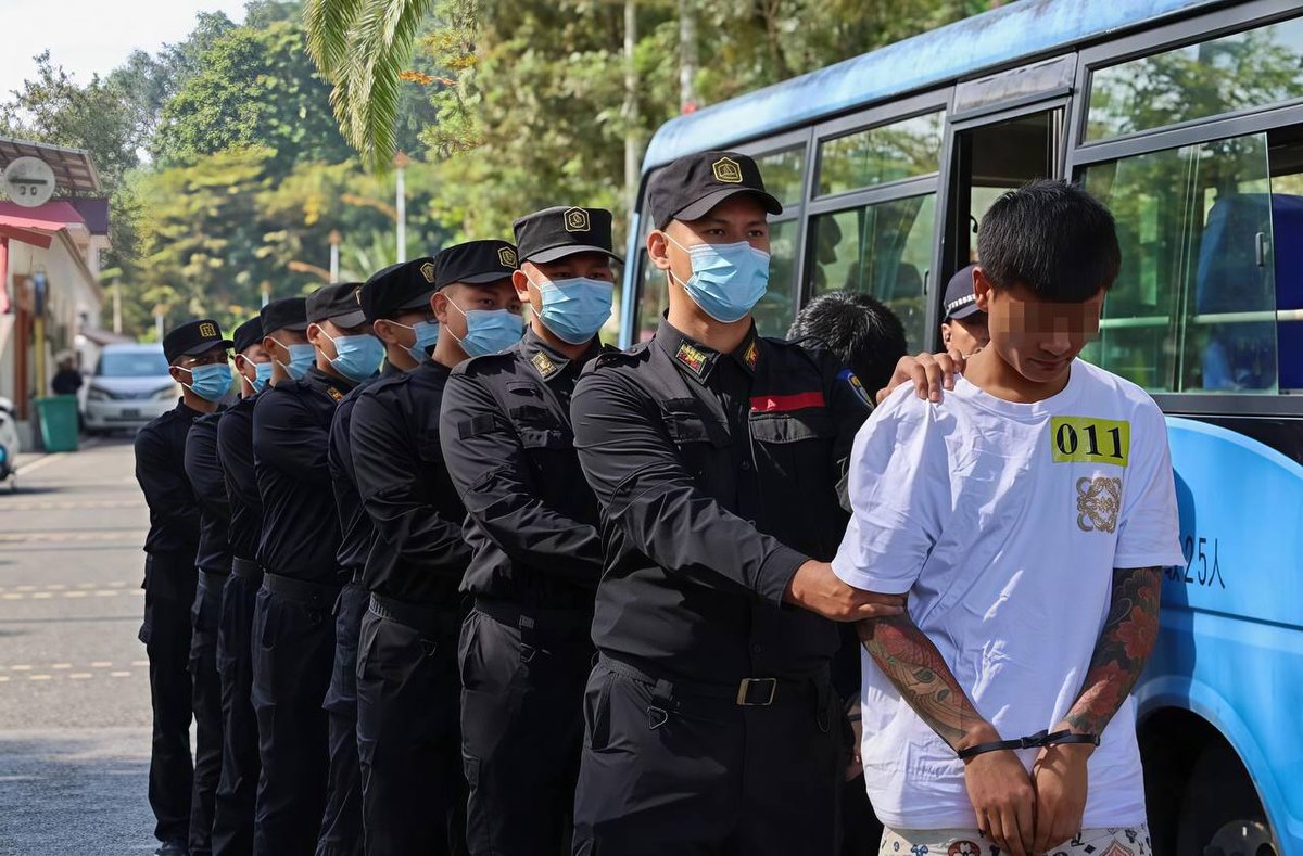 缅甸第四特区向中方移交18名涉诈嫌疑人