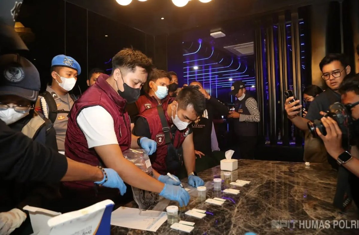 印尼雅加达夜店突查毒品 3名中国籍人员被发现携带烟弹