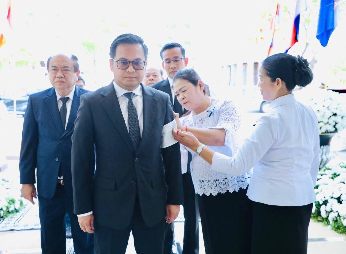 柬埔寨司法部官员出席希夫·索万博士葬礼
