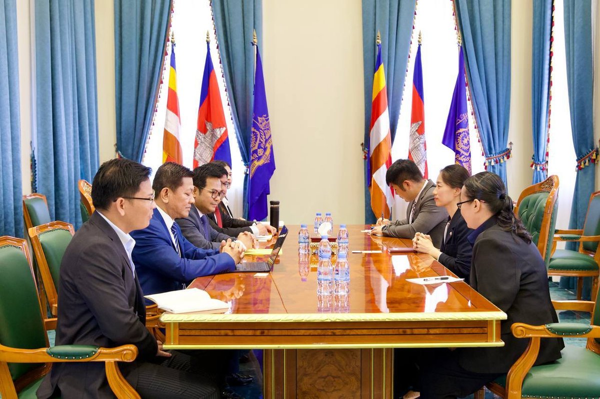 柬埔寨司法部与韩国驻柬大使馆举行工作会谈