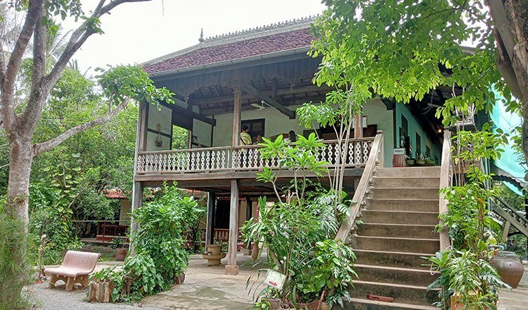 马德望Wat Kor百年木屋群见证城市百年变迁