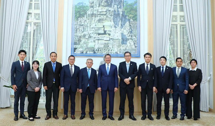 发展理事会第一副主席孙占托与日本国际协力机构(JICA)高层
